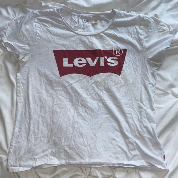 Levi’s white and red shirt large ❤️🤍 - Picture 1 of 4